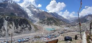 मनाङ गाउँको पृष्ठभूमिमा गङ्गापूर्ण हिमाल, ग्लेसियर र ताल
मनाङ, २० वैशाख ः मनाङ ङिस्याङ गाउँपालिका–६ मा अवस्थित मनाङ गाउँको पृष्ठभूमिमा गङ्गापूर्ण हिमाल, ग्लेसियर र गङ्गापूर्ण ताल । गाउँको नामबाट नै जिल्लाको नामकरण गरिएको हो । तस्बिरः नवीन लामिछाने÷रासस