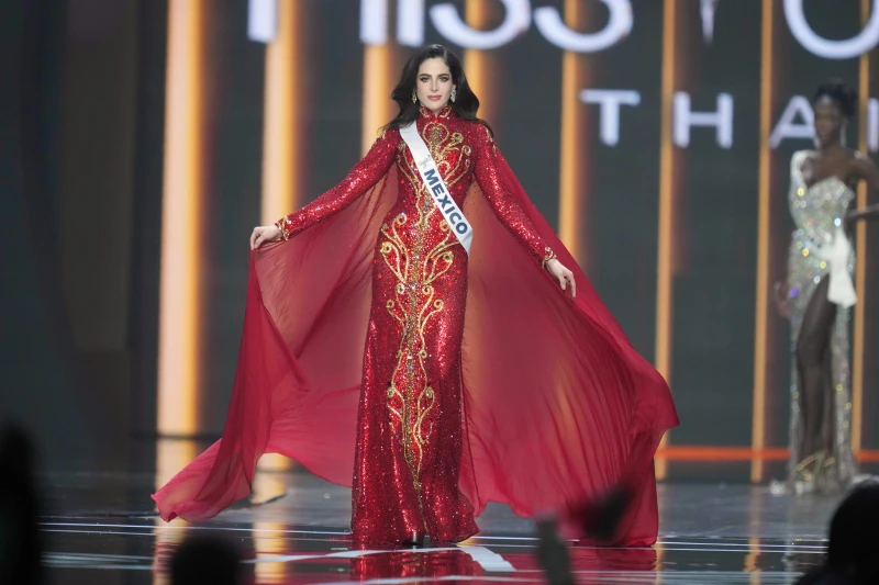 Mexico’s bullied pageant contestant gets payback by capturing Miss Universe crown