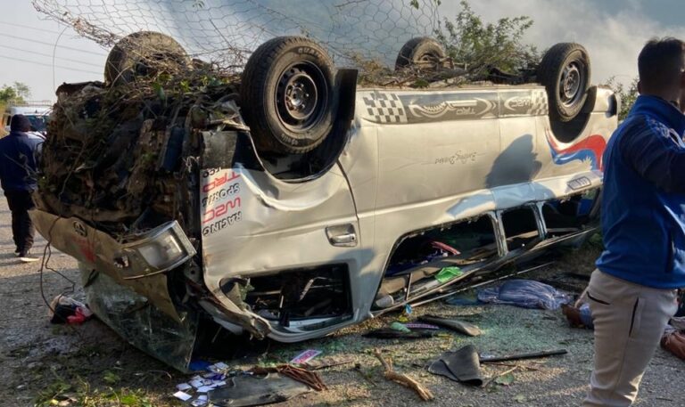 Micro Buss Accident