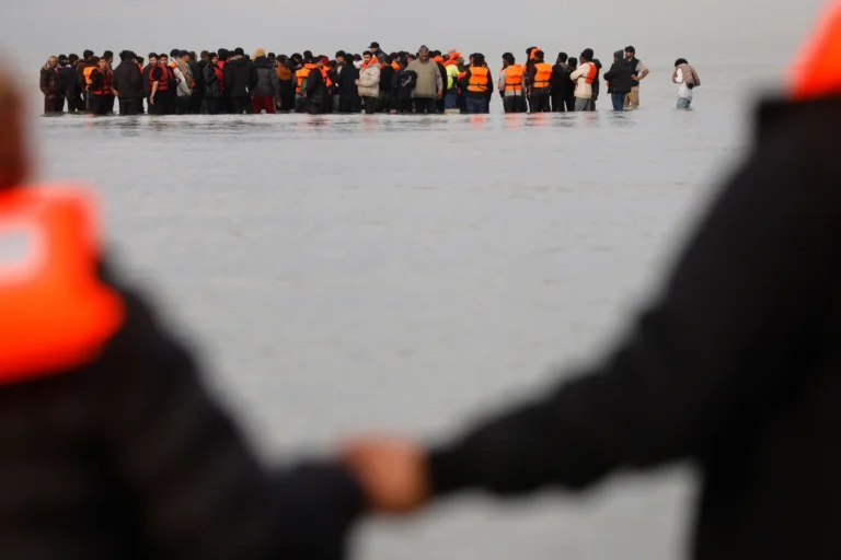 Migrant Boat Reach UK