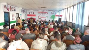 (नेपाली कांग्रेसको विशेष महाधिवेशन पक्षधरले शनिबार आयोजना गरेको कानूनी परामर्श बैठकका सहभागीहरू । तस्बिर : नान)
