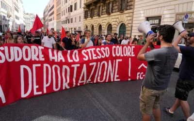 Thousands march in Rome in anti- and pro-migration rallies