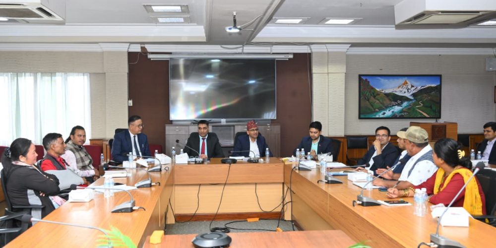 Govt negotiation team and microfinance victims