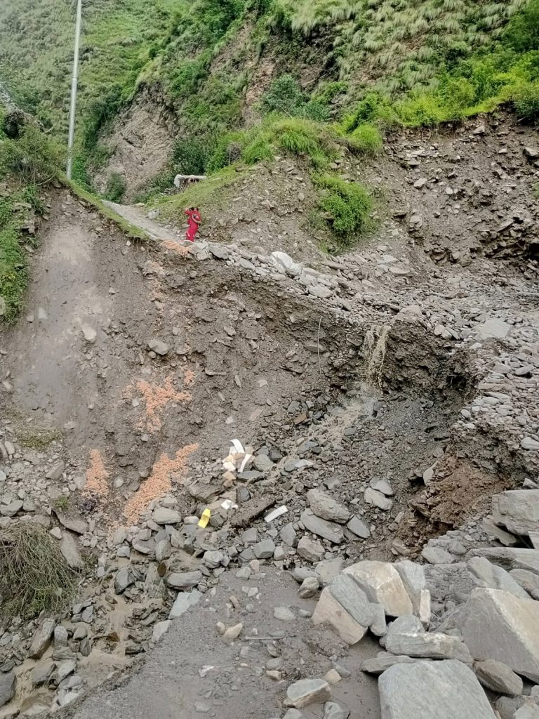 Gamgadhi Road